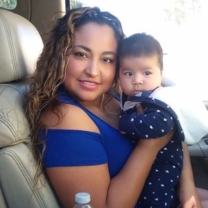 Meet your Posher, Abril